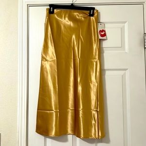 Hot Kiss Gold Skirt NWT